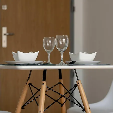 With Parking In Wilda Near Mtp By Renters