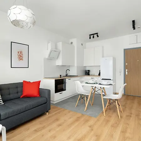 Apartment With Parking In Wilda Near Mtp By Renters