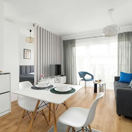 With Parking In Wilda Near Mtp By Renters Poznan