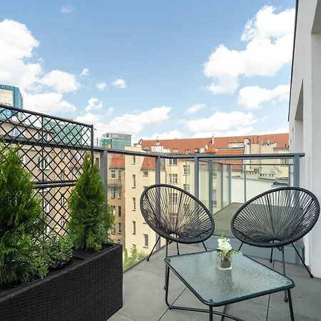 With Parking In Wilda Near Mtp By Renters Apartment Poznan