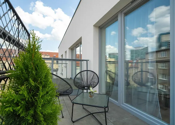 Apartment With Parking In Wilda Near Mtp By Renters